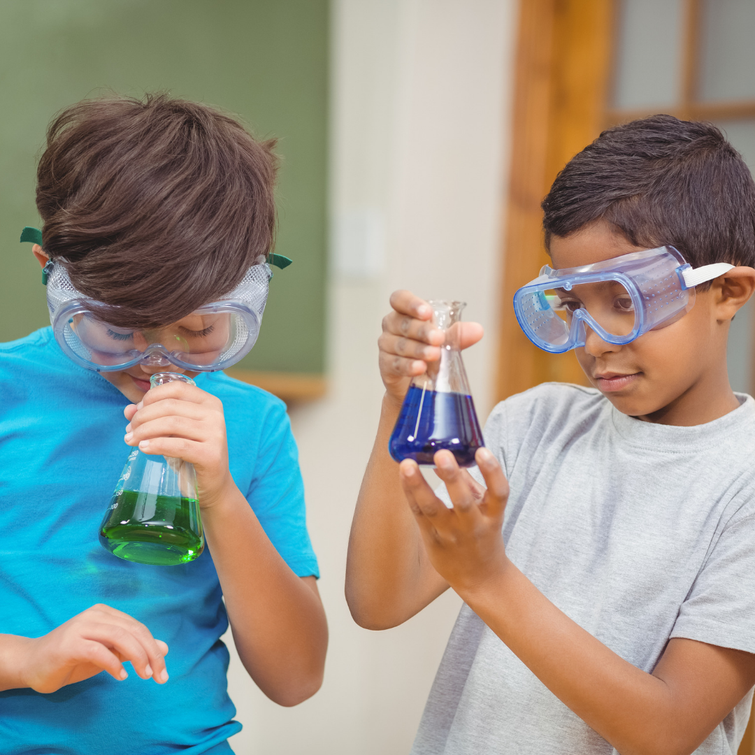 5 reasons why you should hire a science tutor for your child